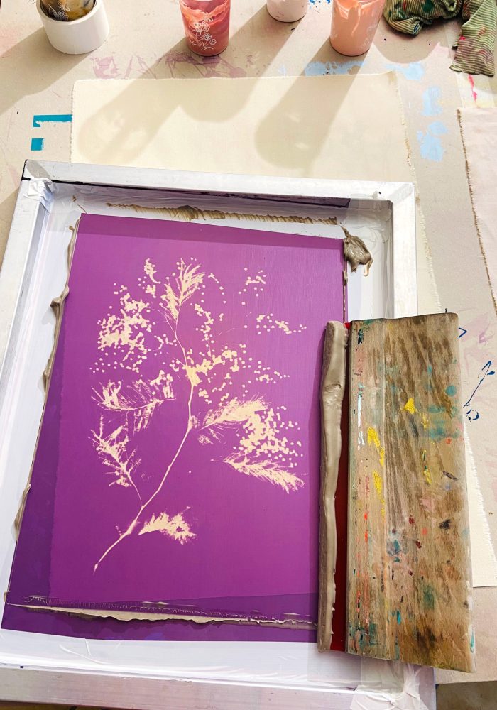 impression d'un motif floral avec de la sérigraphie